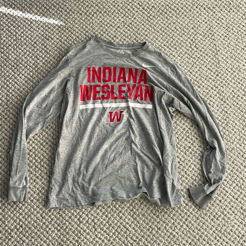 Nike Gray Long Sleeve Tee